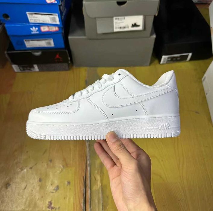 Biały Buty Nike_Air_Force_1_Low Trampki. Roz.40