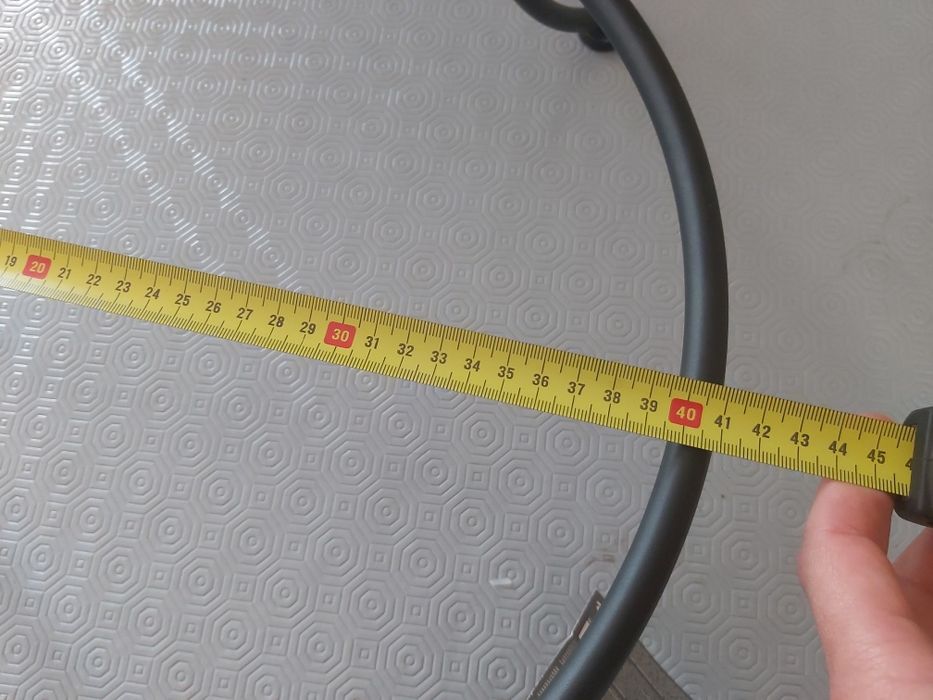 Tripé metálico para braseiro ou porta vasos