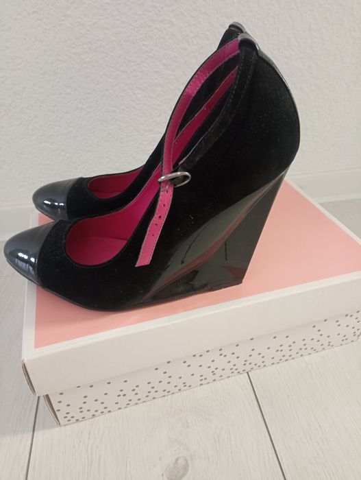 Buty damskie na koturnie 40 rezerwacja do 20.09