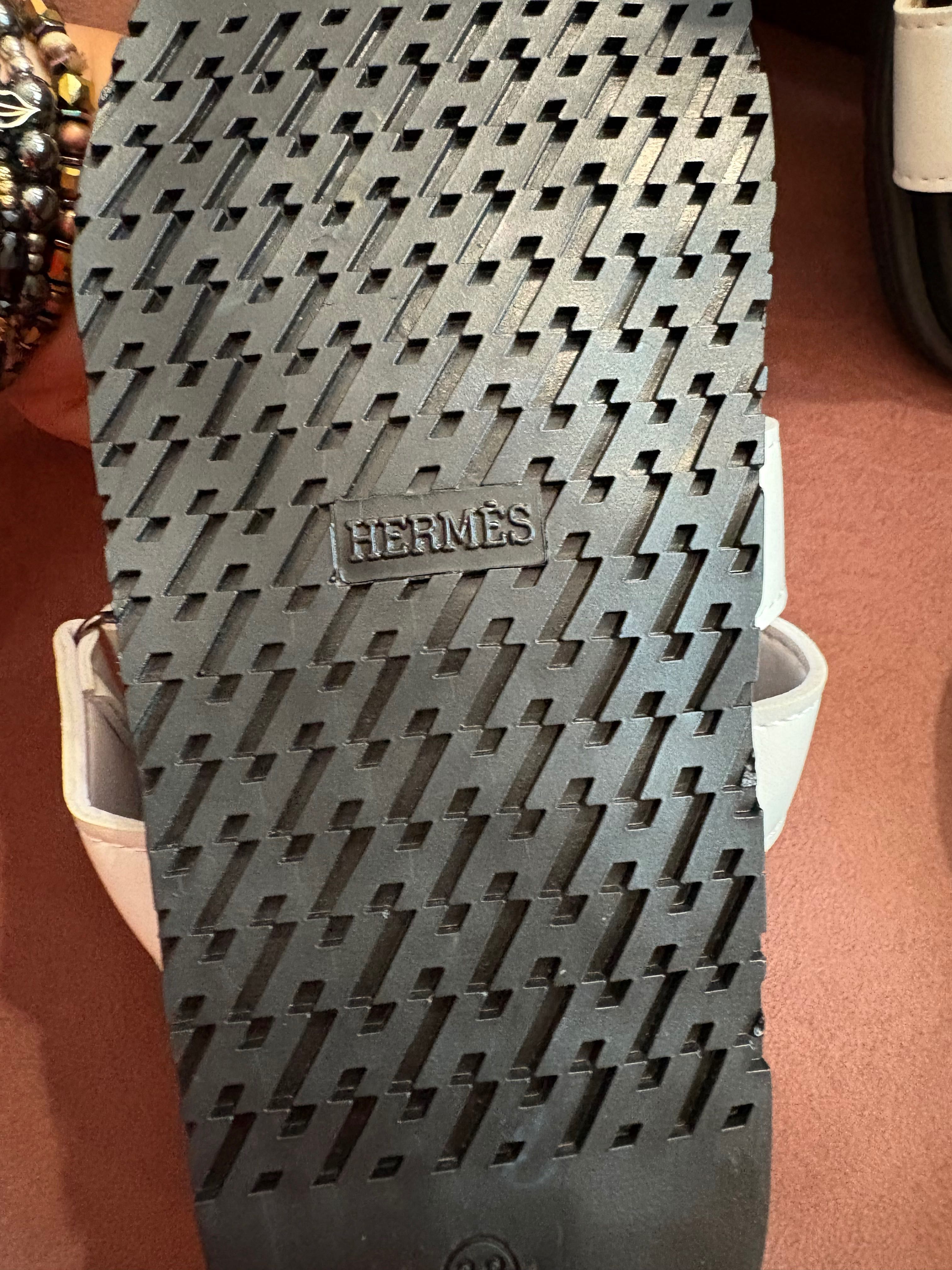 klapki damskie hermes
