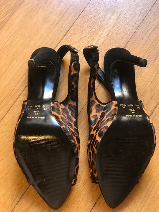 Belíssimo e poderoso sapato peep toe tigresa tamanho 38