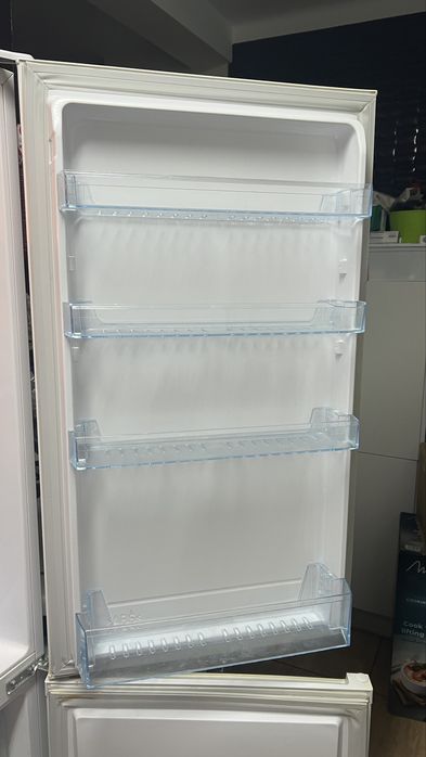 Frigorífico Combinado Daewoo RN-331NPW – Muito Bom Estado!