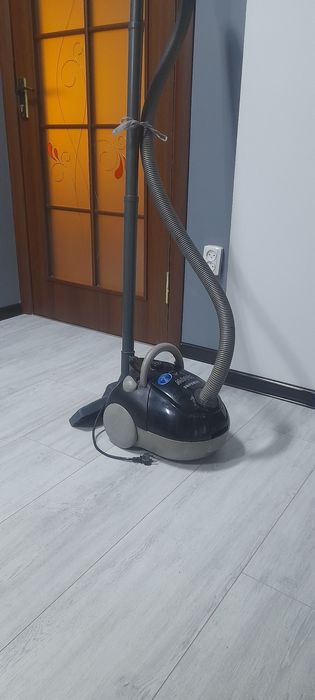 Кому потрібно пилосос? Samsung  ,робочий,виробник Корея