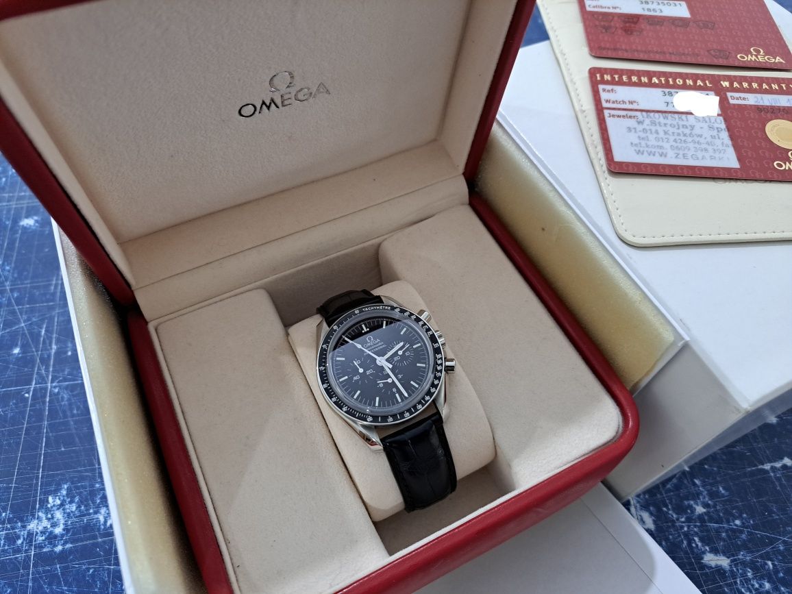 Omega Speedmaster Moonwatch 42 mm Szafir Sapphire