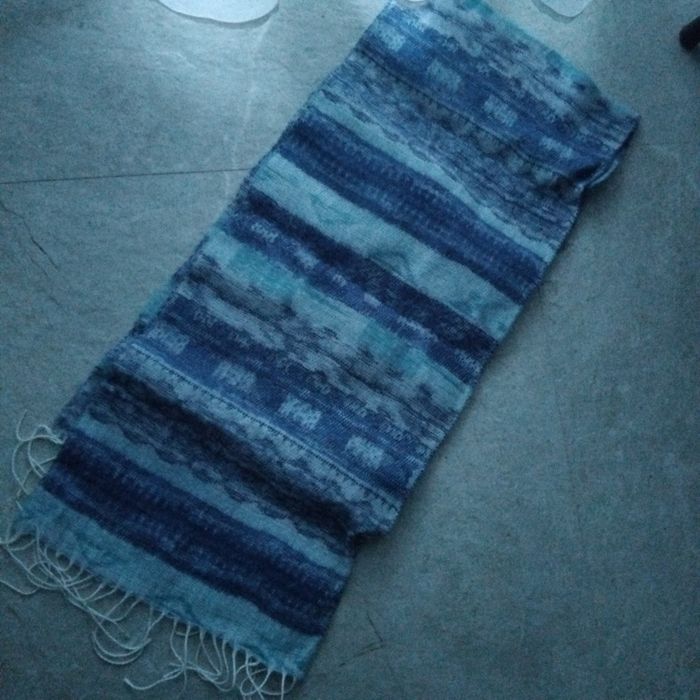 Szal błękitno-szaro-biały