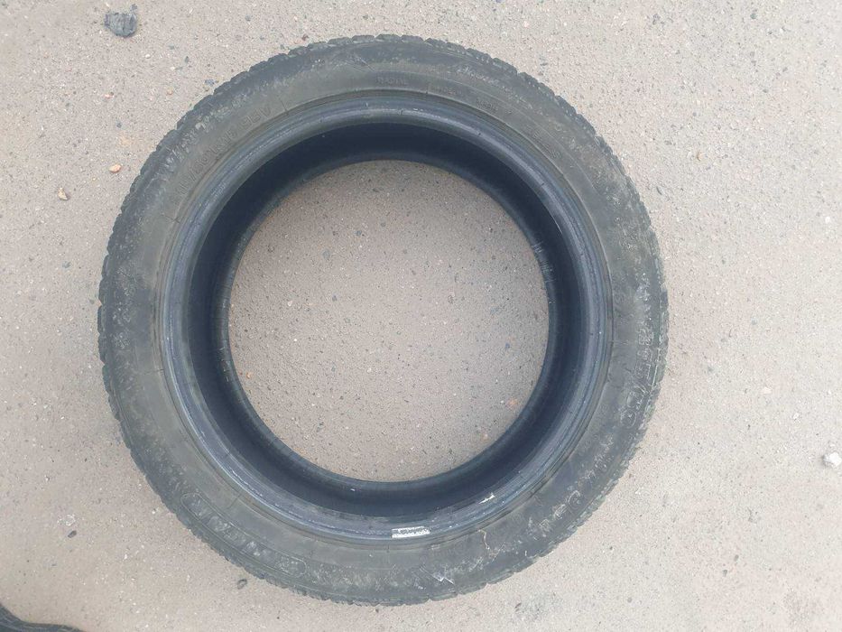 Продам зимнюю резину Tigar 215/50 R17