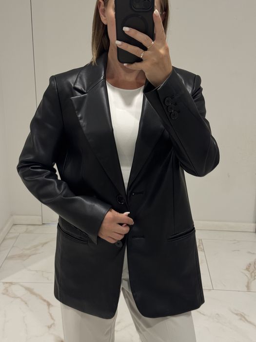 Шкіряний чорний піджак Зара