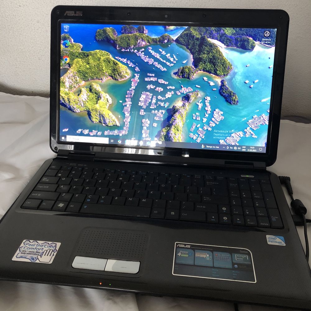 Ноутбук Asus altec srs