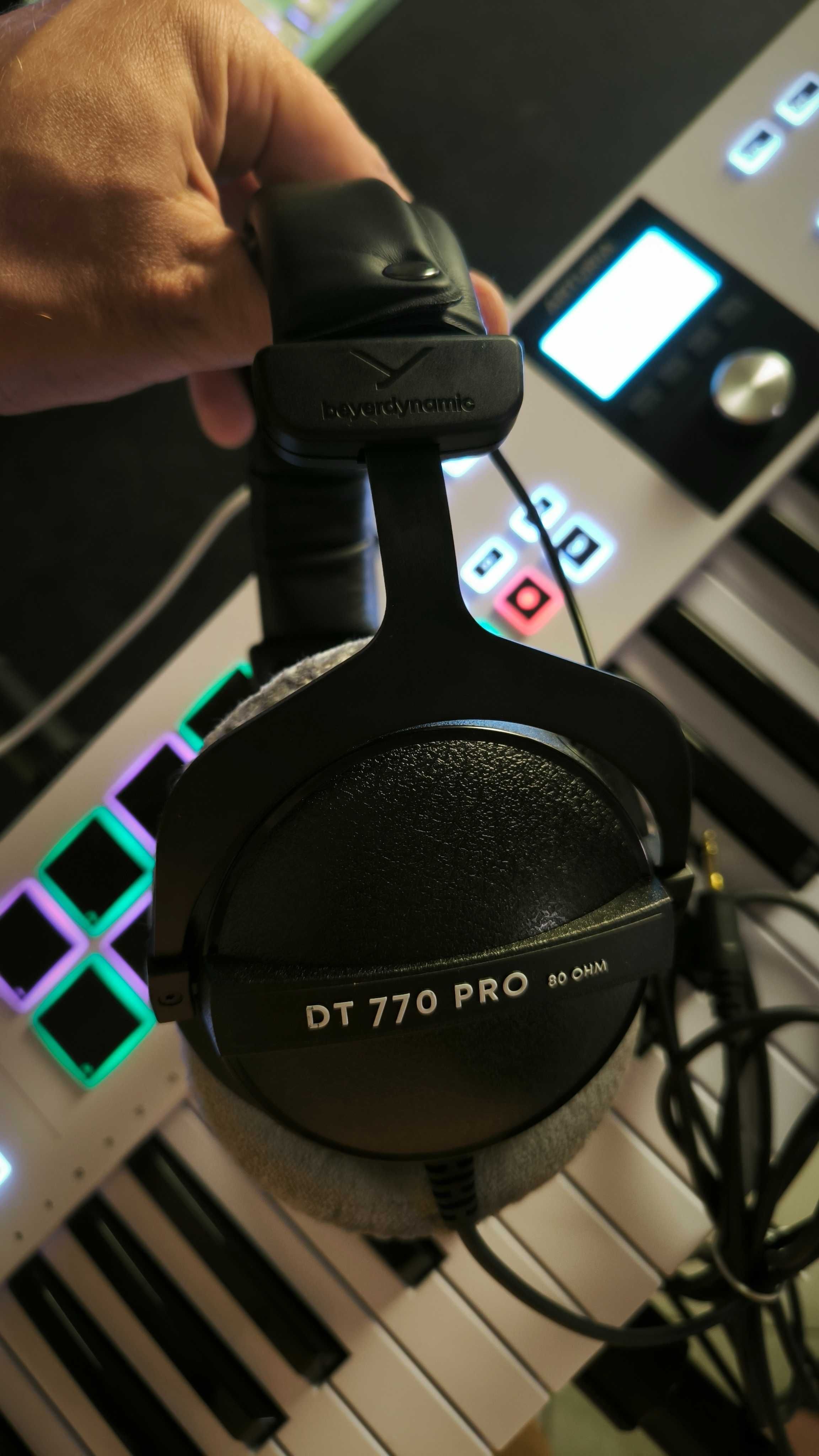 Студійні навушники Beyerdynamic DT 770 PRO/80 ohm