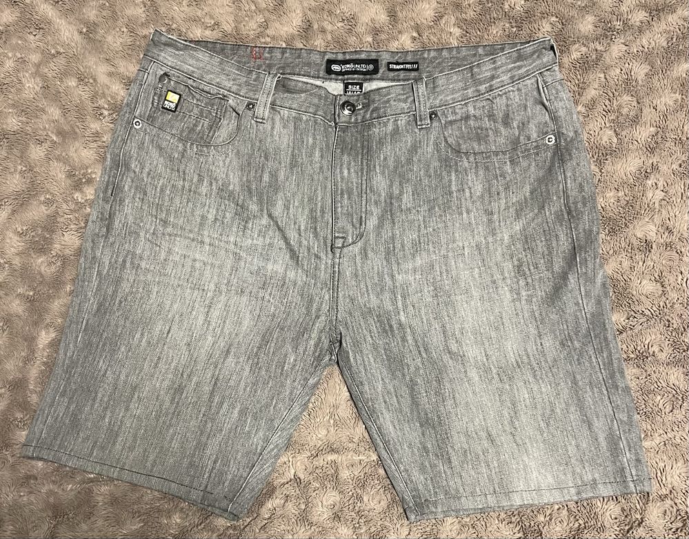 Ecko Unltd. Spodenki