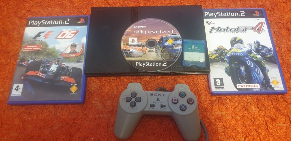 Vendo ps2 slim com 3 jogos e memery card 8mb