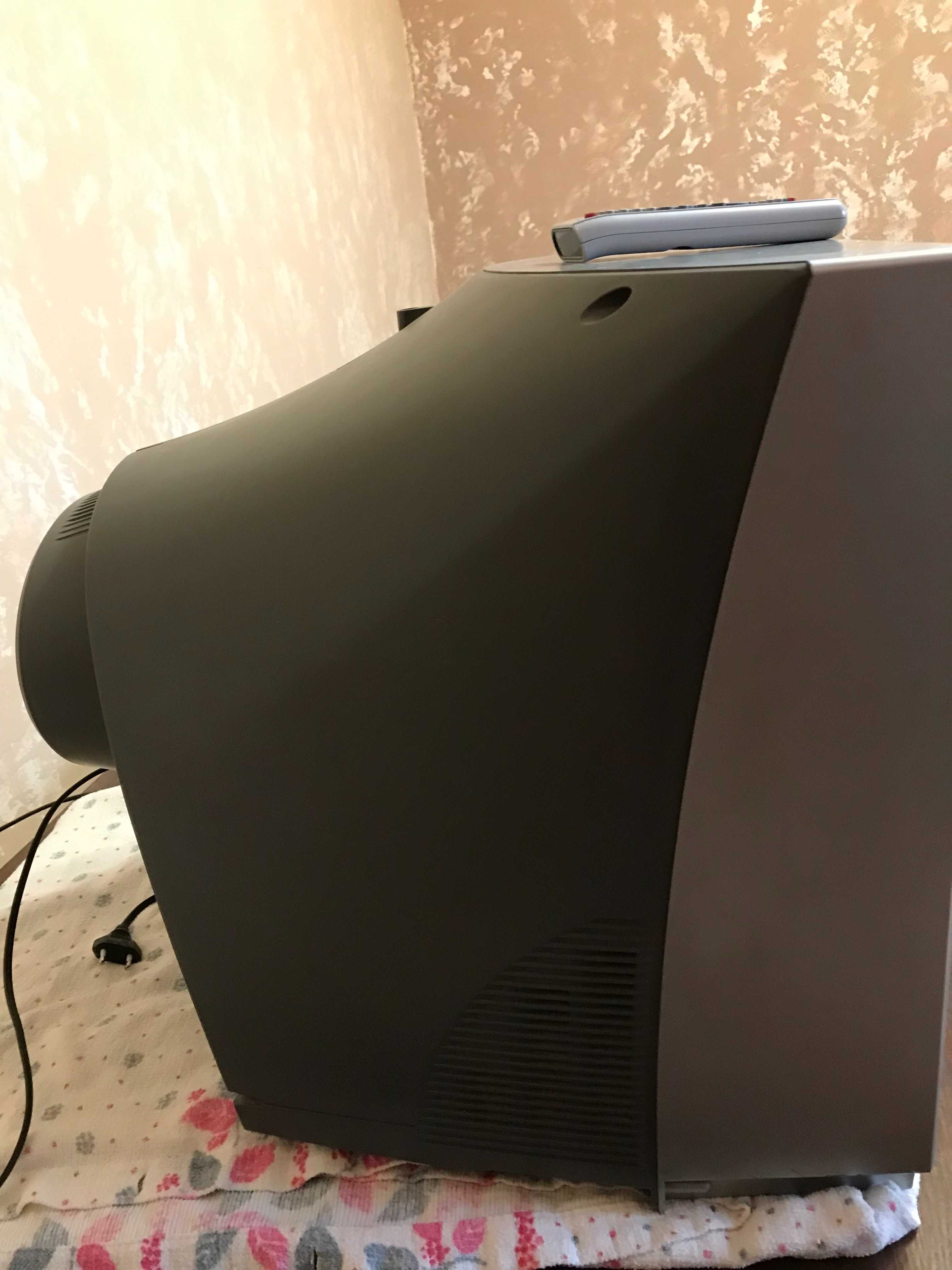 Телевізор Samsung Plano CS – 21 K9Q.