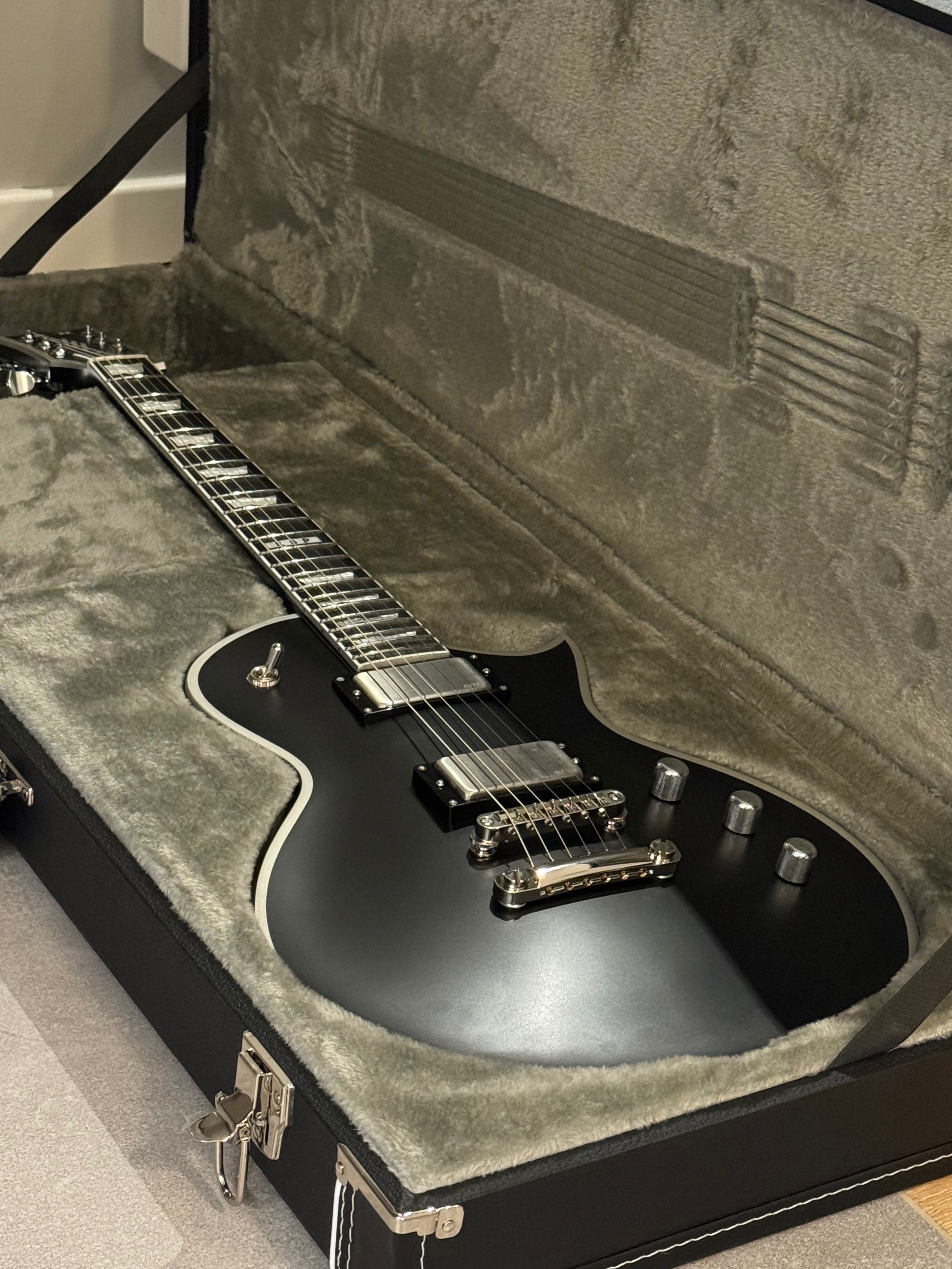 ESP E-II Eclipse BB BLKS Black Satin