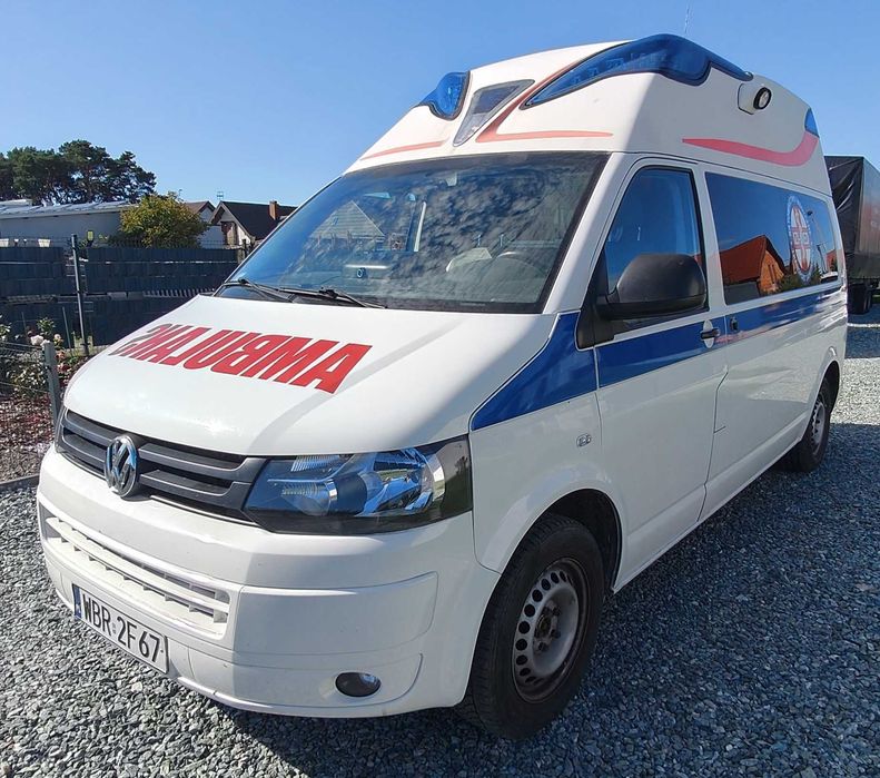 Volkswagen T5 Karetka Ambulans 2011r klima, navi itp.