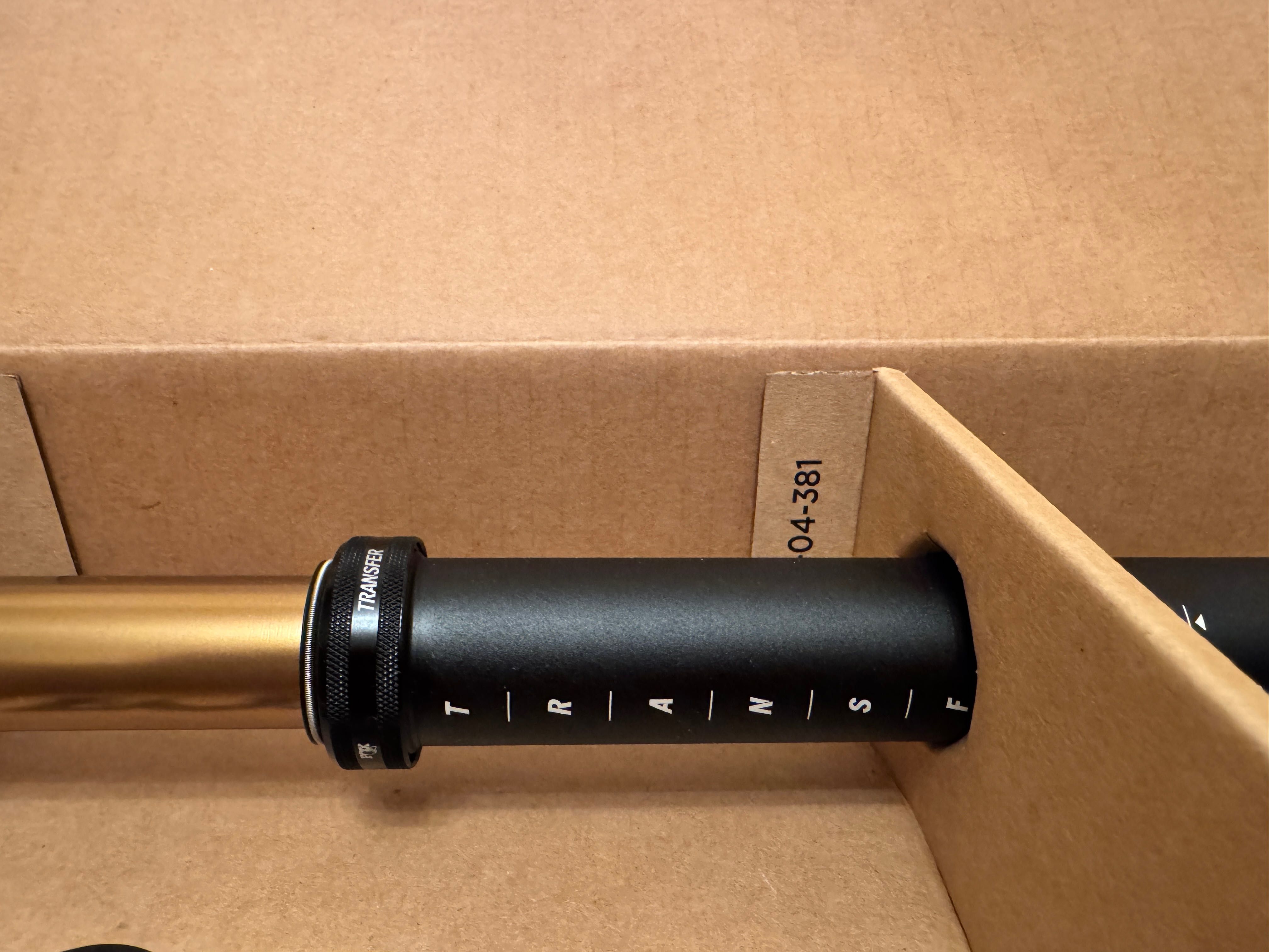 FOX RACING SHOX Transfer Factory 2025 r. Model …337