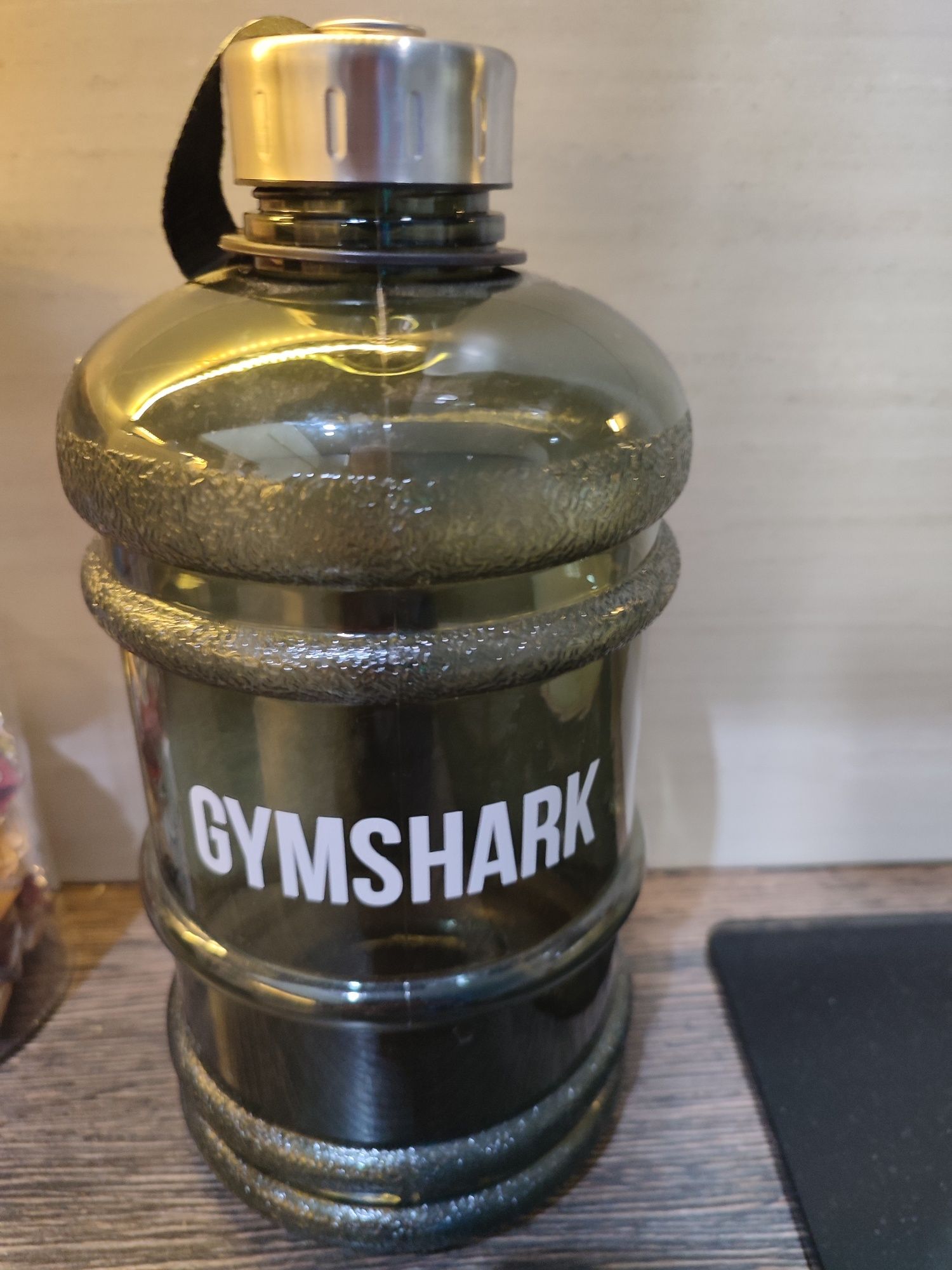 Gymshark Butelka na wodę na siłownię