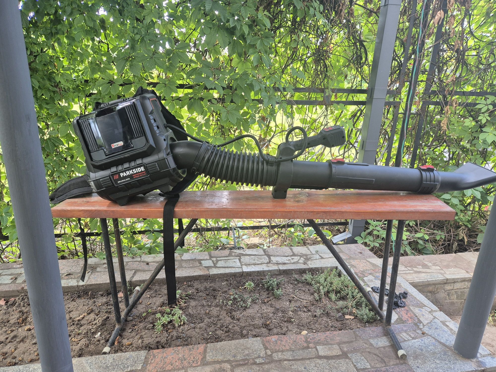 акумуляторна садова  повітродувка PARKSIDE PERFORMANCE® 40V, PPRLBA 40