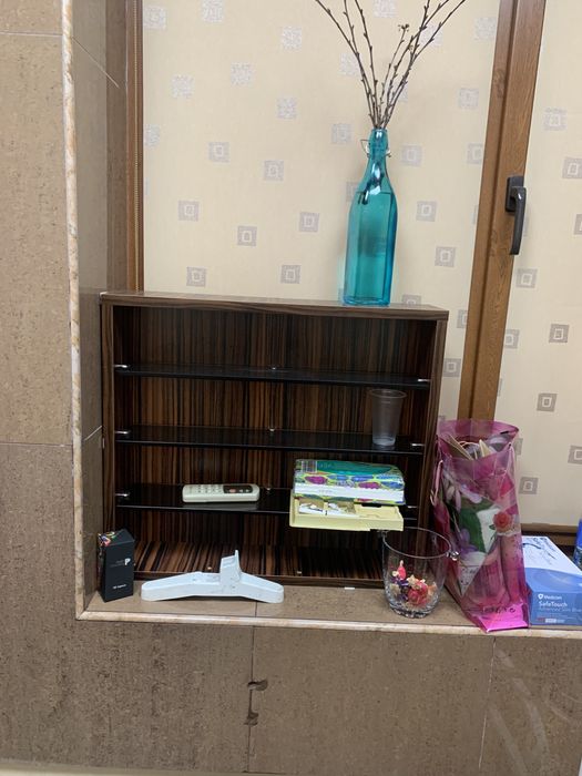Полка стелаж со стеклом