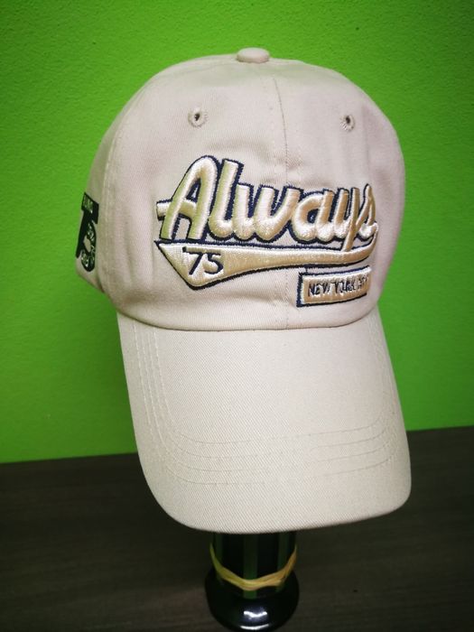 Chapéus desportivo novo