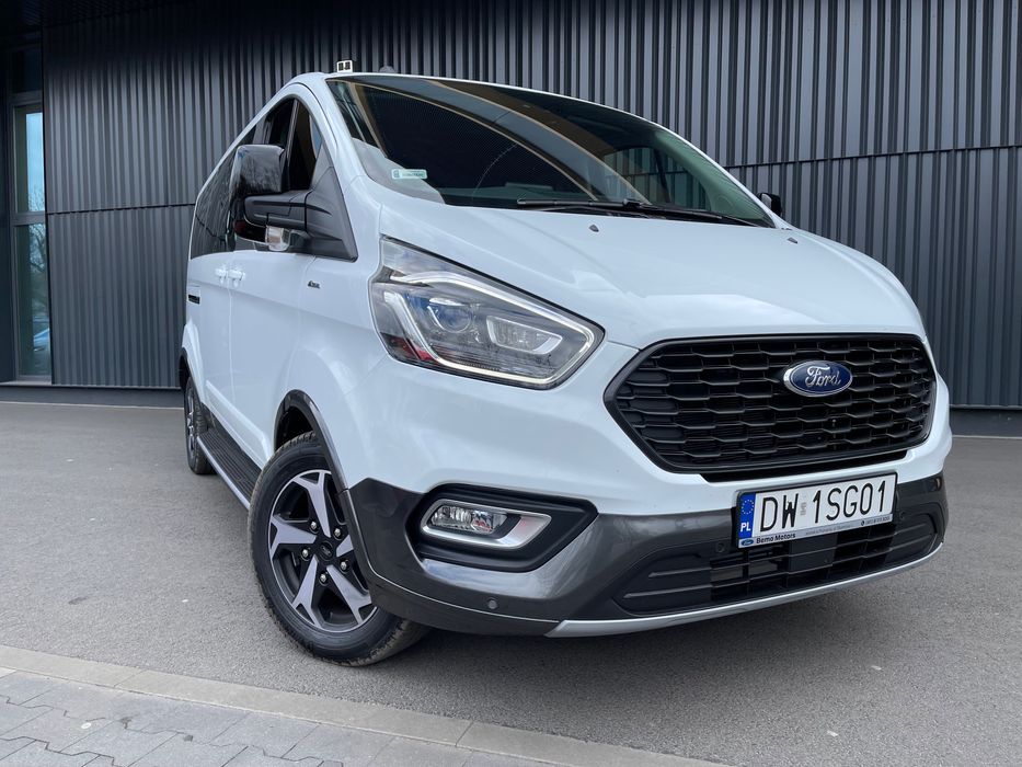 Wynajem Busów 9 i 8 -osobowych Wypożyczalnia Wrocław Ford Tourneo