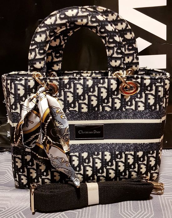 Bolsas mochilas e carteiras marca desde 10€