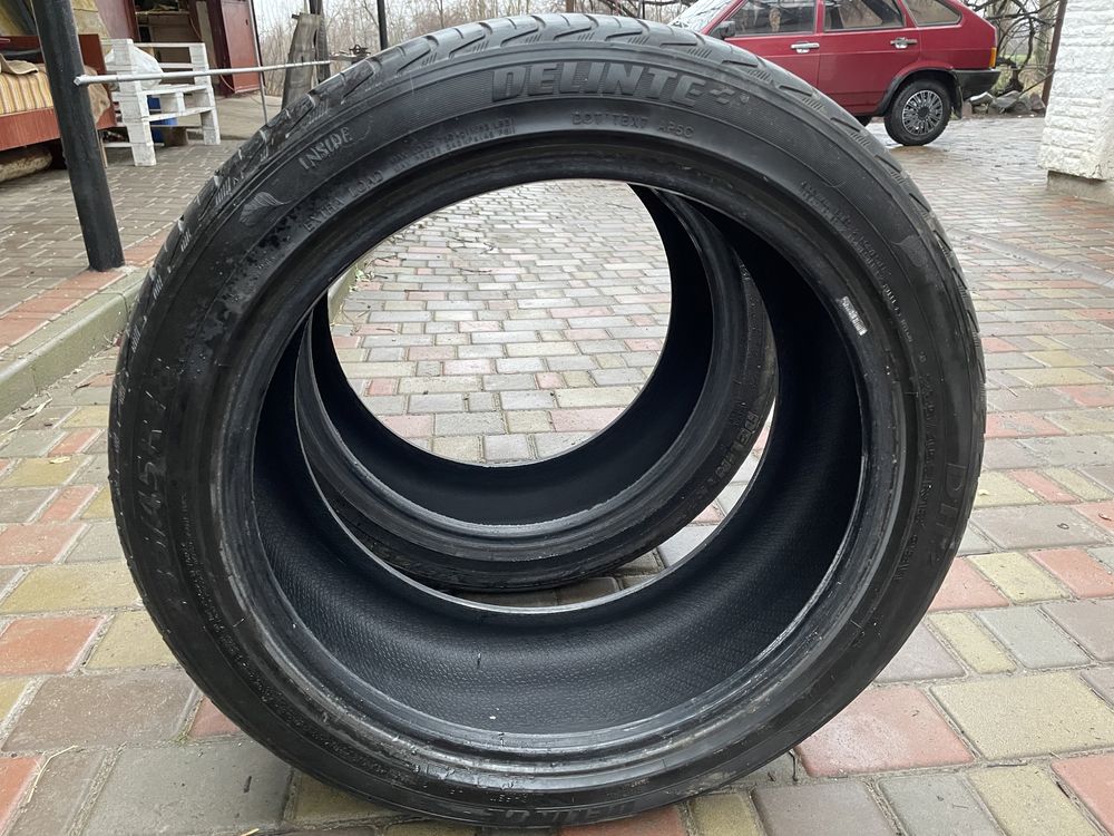 Продам пару шин Delinte DH2 235/45 R18 Pirelli P Zero