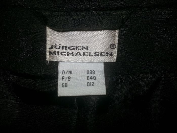 Платье костюм для праздника. Германия. р 38-40