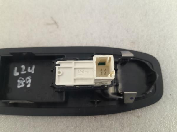 Comando / botão / interruptor vidros frente direito PEUGEOT 2008 I (CU