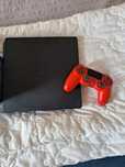 PS4 Slim + jogos e comando