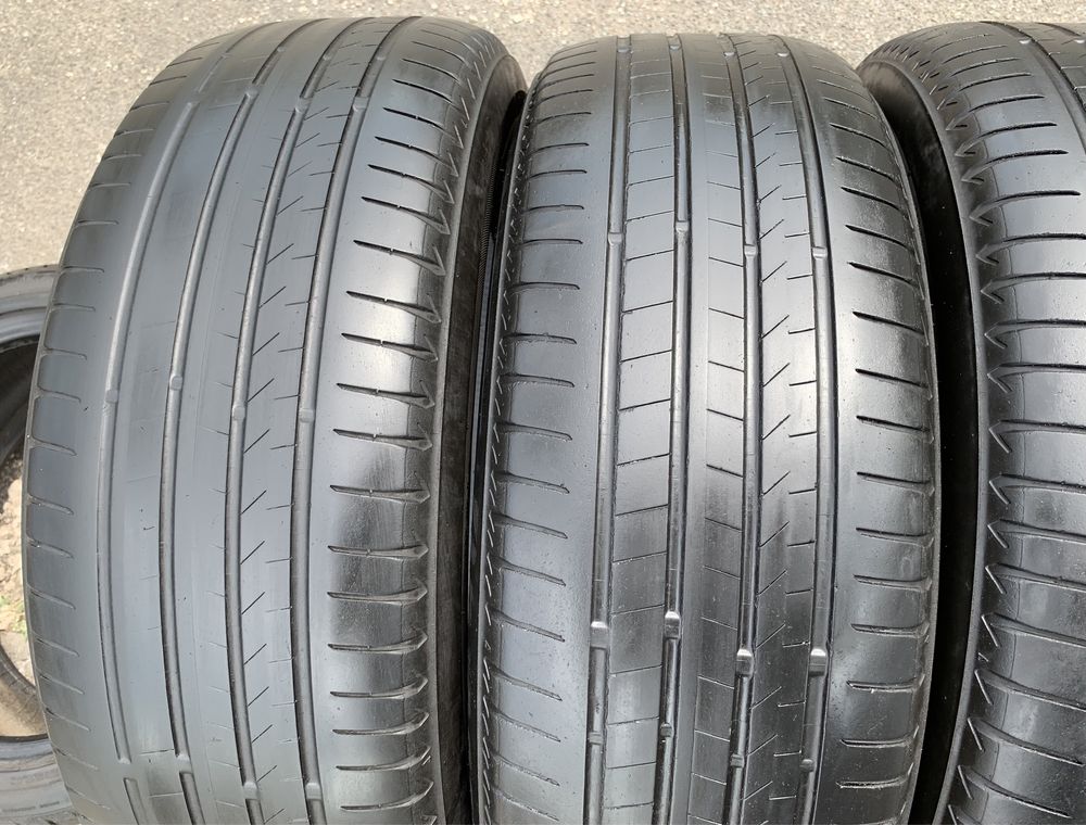 Шини Bridgestone Alenza 001 225/60 R18