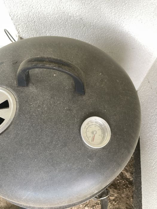 Grill wędzarnia na węgiel drzewny model HW 1068A