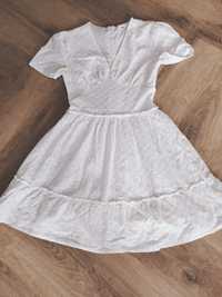 Prześliczna haftowana biała sukienka XS Sinsay
