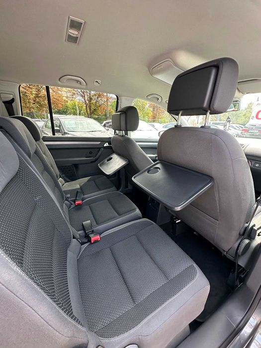 Продам Volkswagen Touran  2013 рік можлива розстрочка,кредит,обмін!