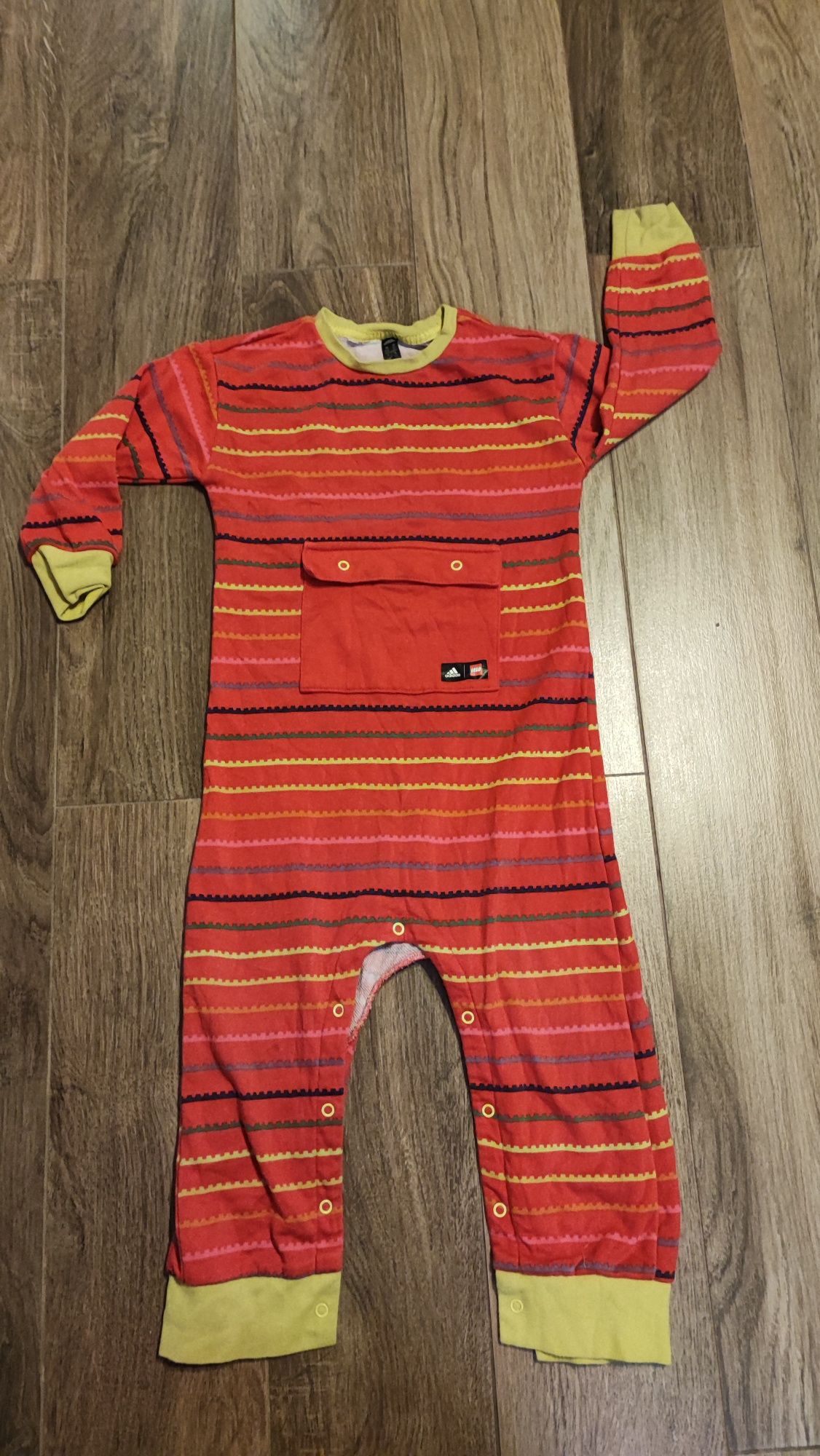 Piżama piżamka pajacyk Adidas Lego 104 3-4 lata jak nowa