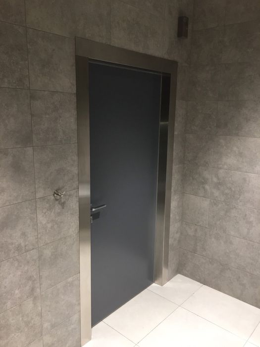 Вироби з нержавіючої сталі та чорного металу, перила та поручні з нж