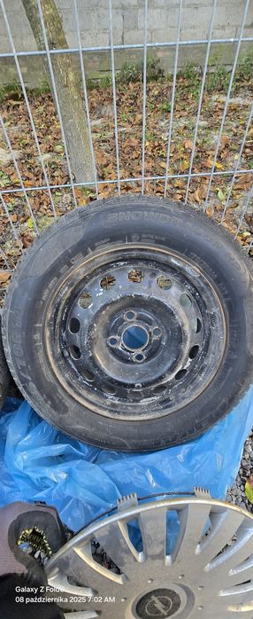 Koła zimowe, felgi 4x100, opony 175/70/14, honda,opel chevrolet, dekle