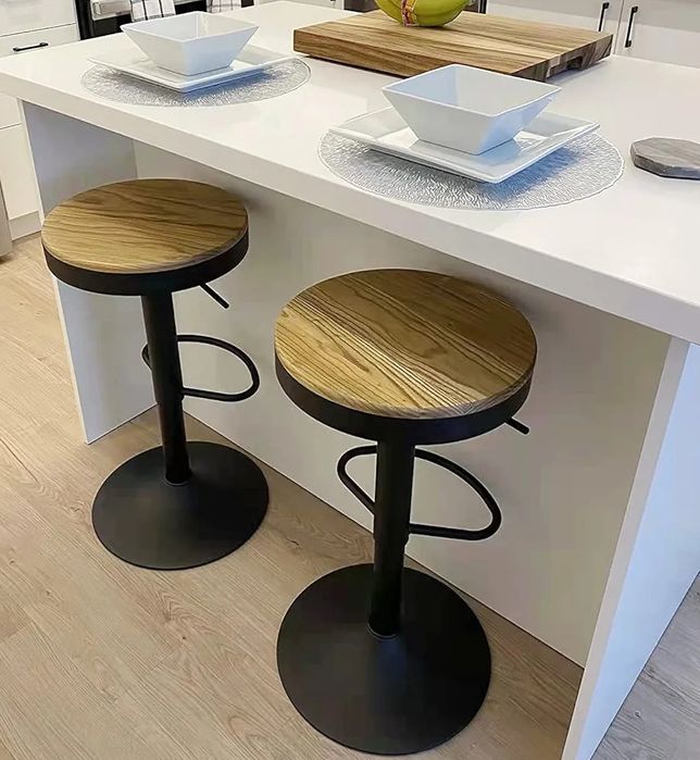 Stołek z półoparciem regulacja wysokości60-80cm, podnóżek,max 135kg