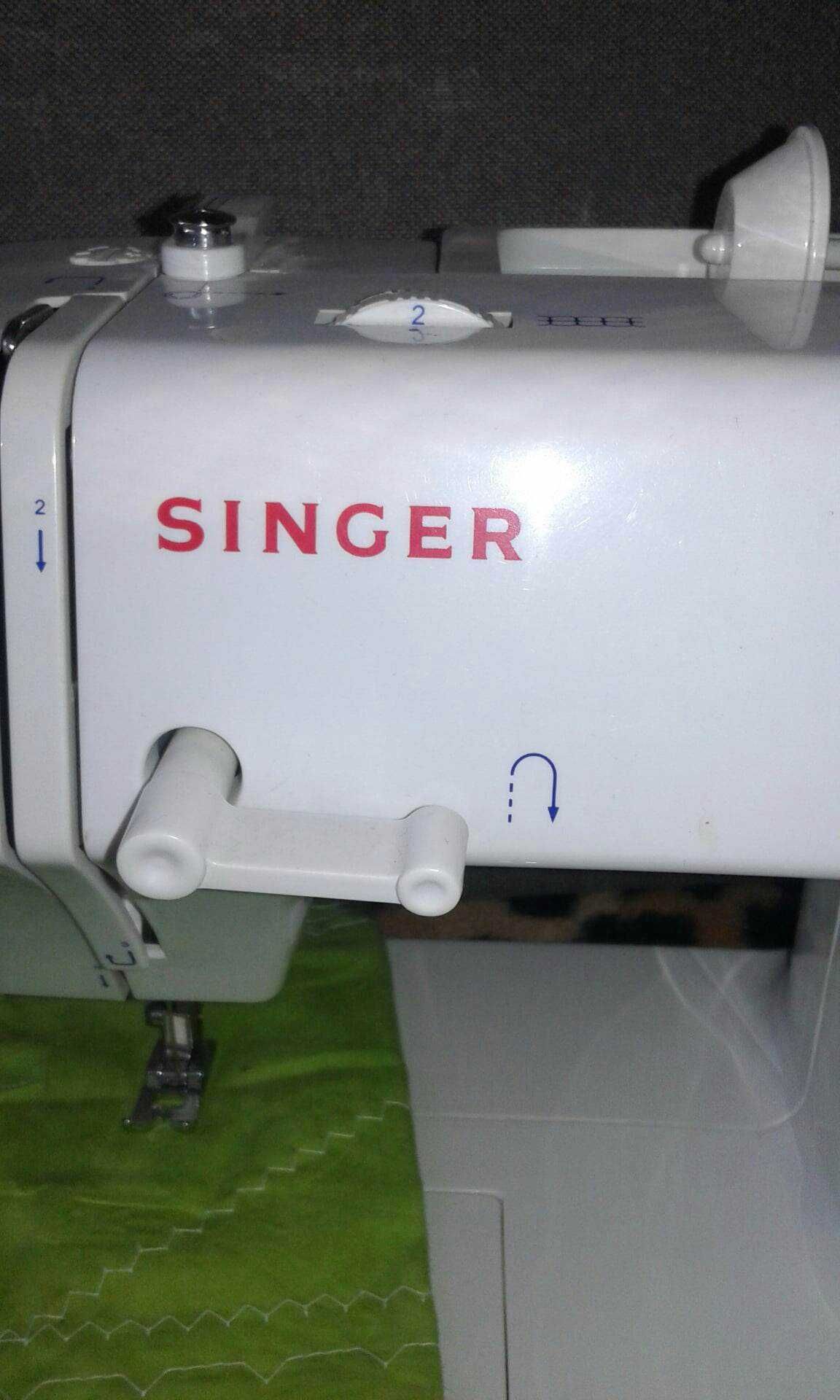 Електрична швейна машинка практично нова Singer В'єтнам