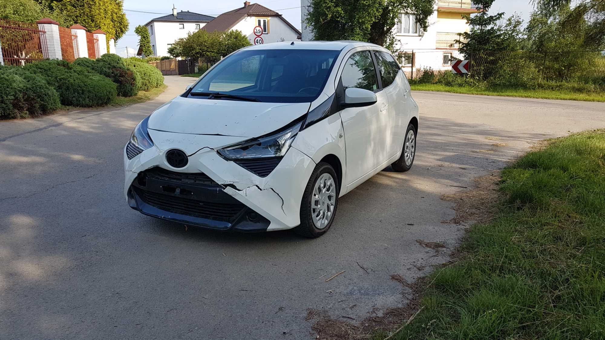 toyota   aygo  2