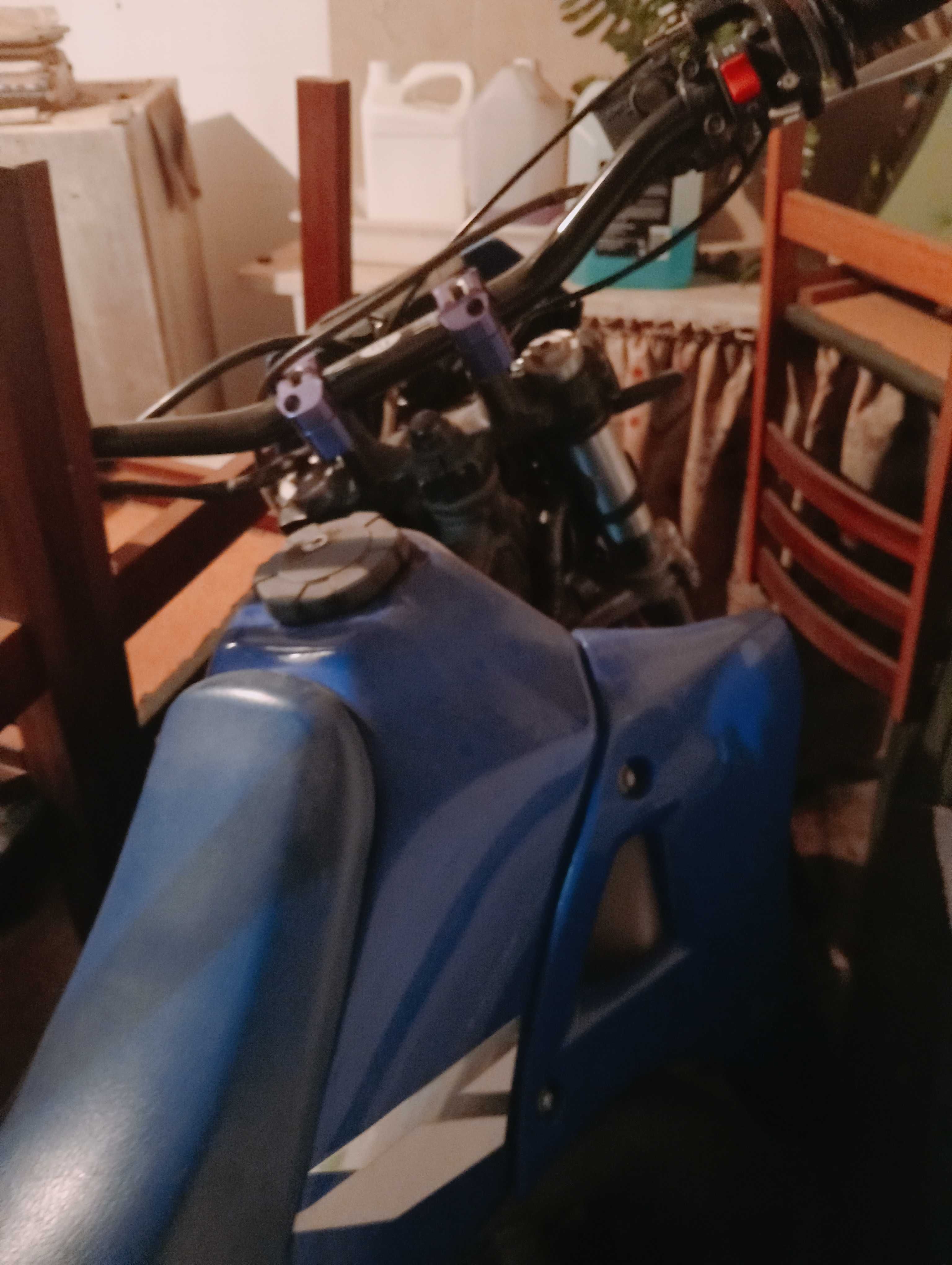 Mota Yamaha DTR 125