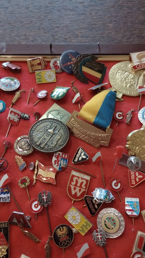 Stare przypinki kolekcja Okazja