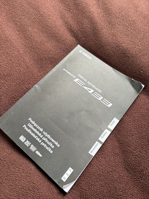 Keyboard YAMAHA E433