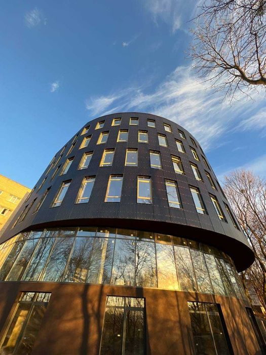 Продаж комерційного окремостоячого приміщення по вул. Пасічна