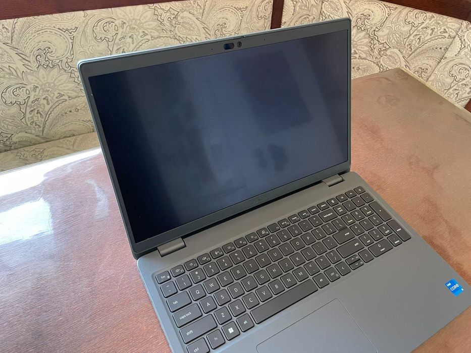 Ноутбук 15" HD Dell Latitude 3540 (I3-1315U/8/SSD 256/Iris Xe)