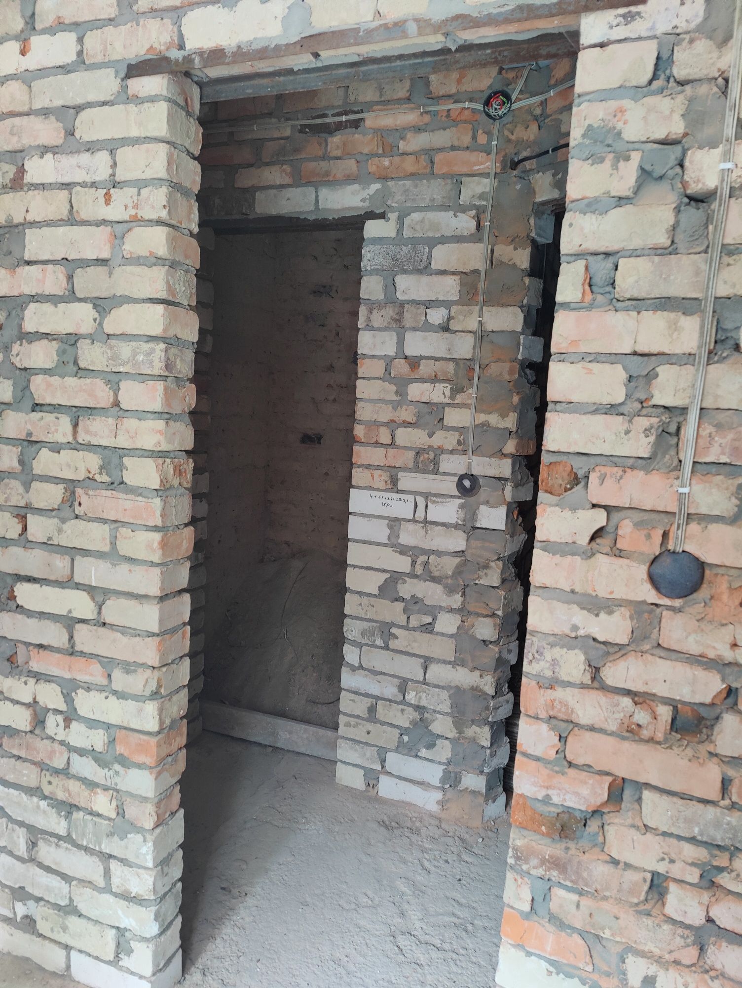 Продаж 2 кімнатної квартири в центрі