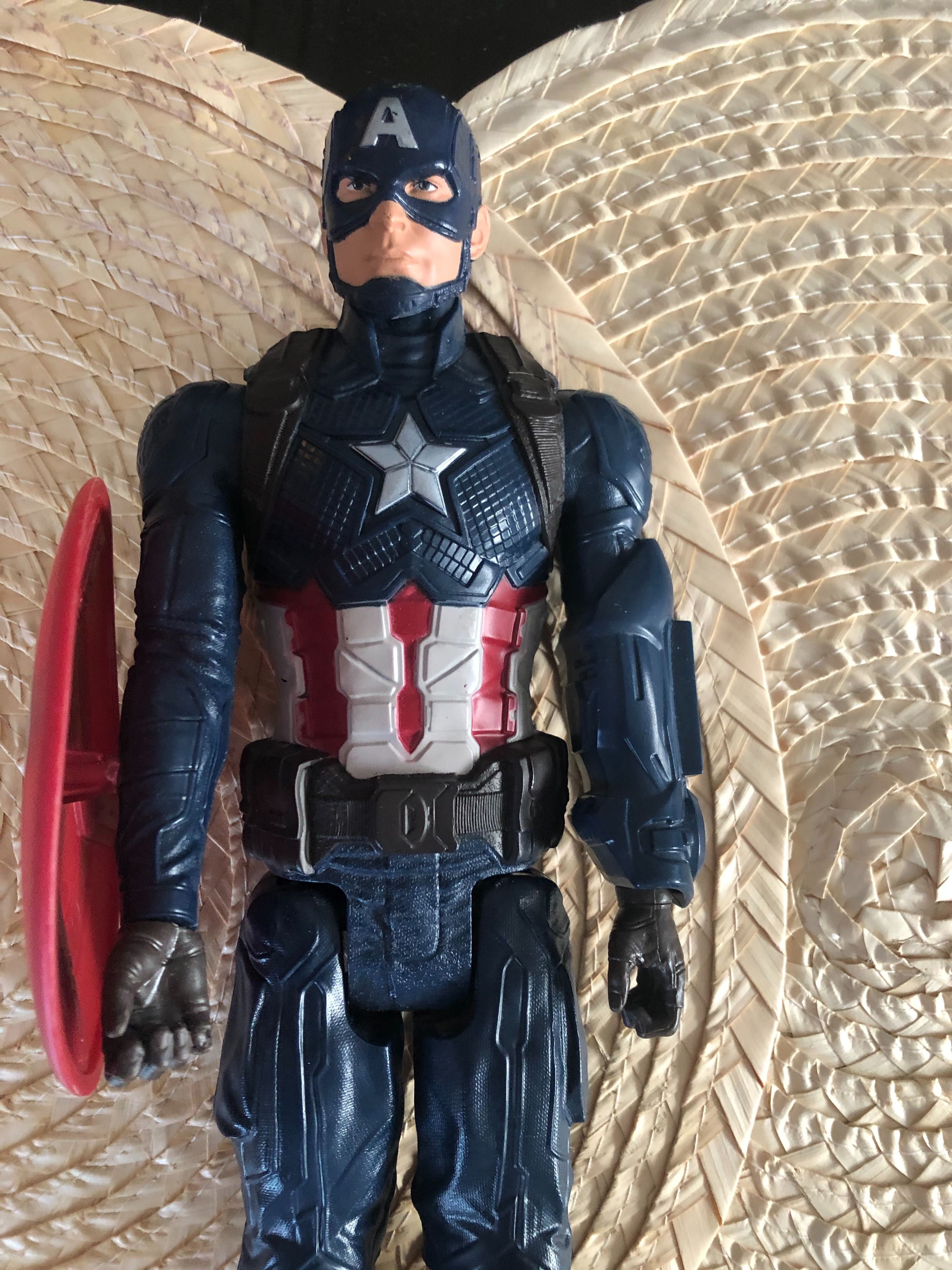 Hasbro, figurka Avengers, tytan Kapitan America