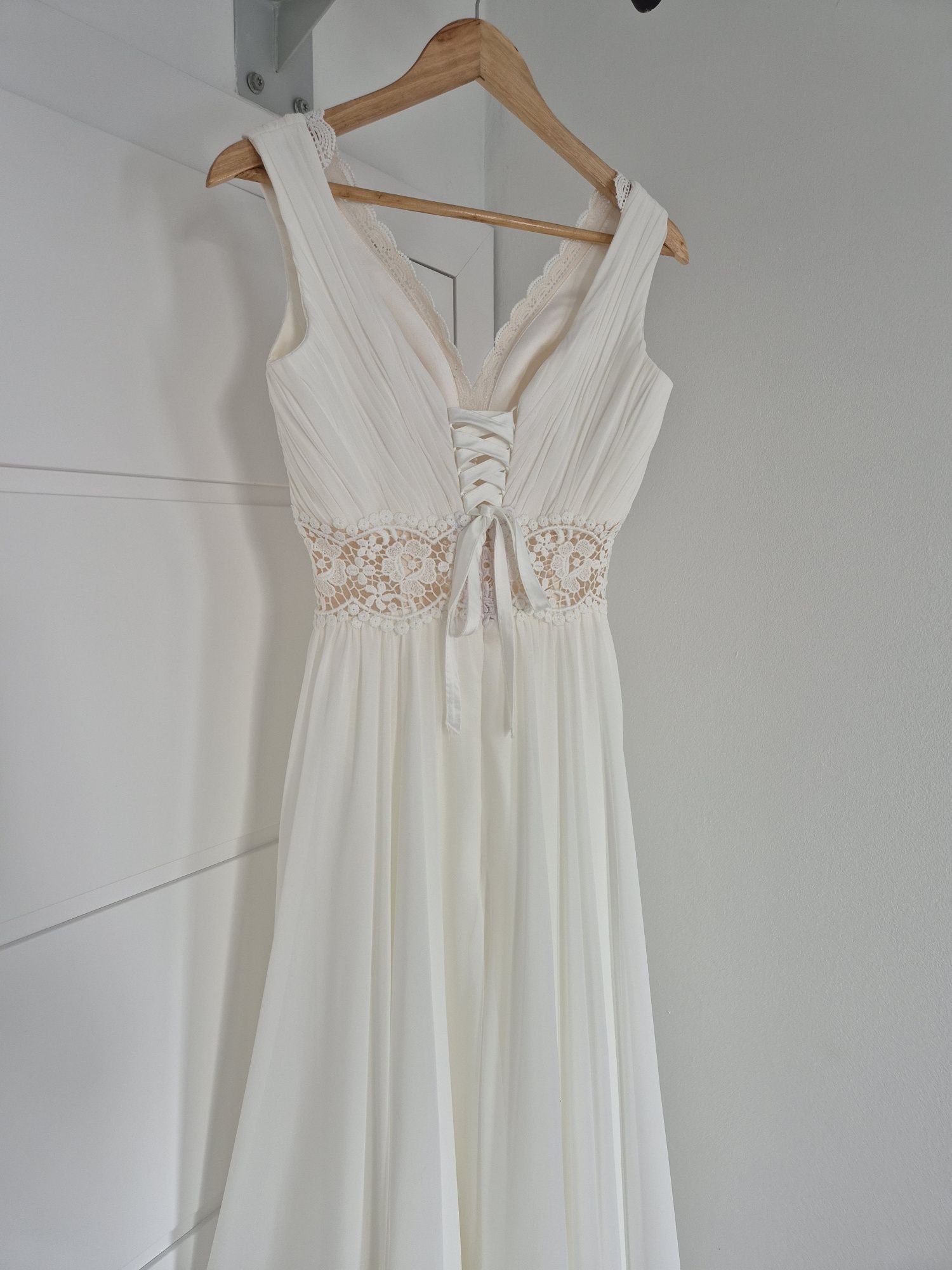 elegancka suknia ślubna muślinowa zwiewna retro boho s