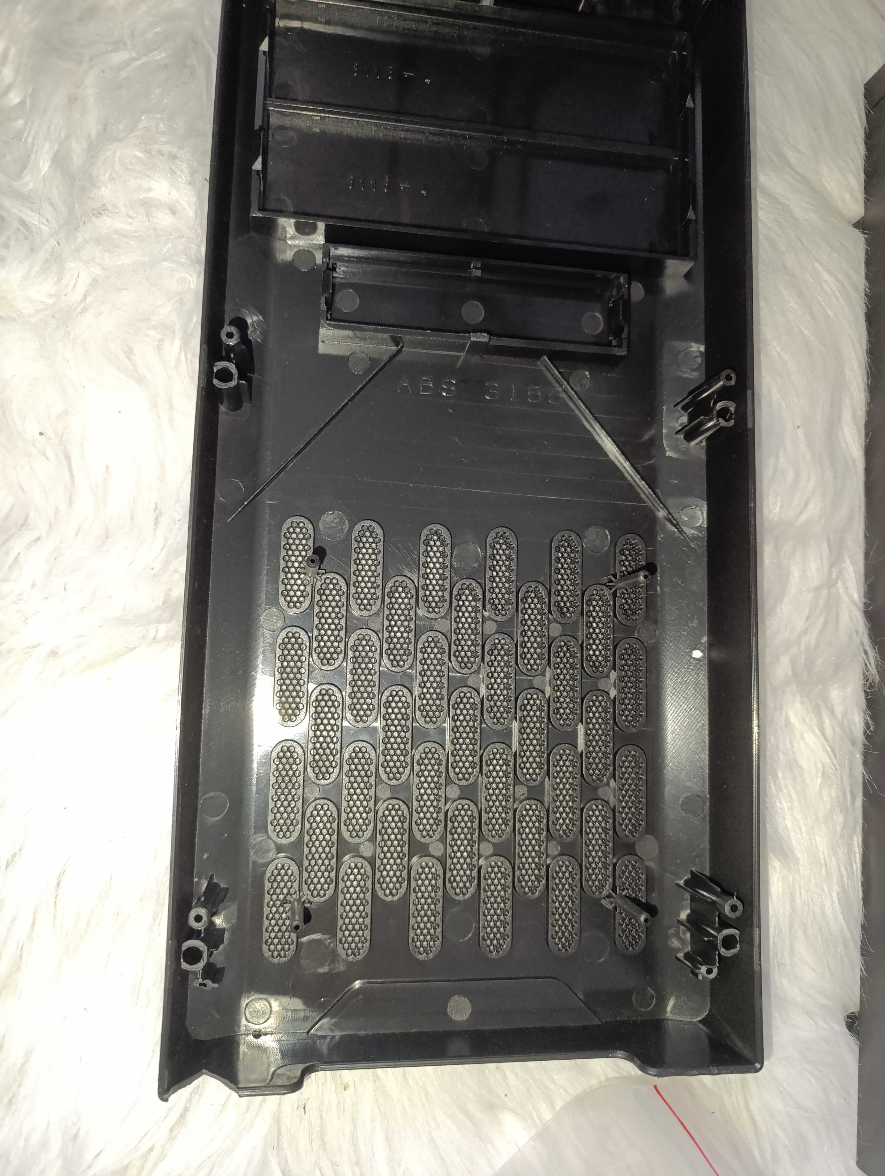 Obudowa komputerowa Logic L2 2x USB 3.0 Uszkodzona
