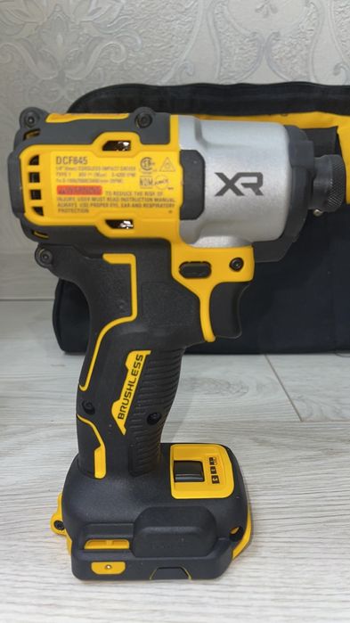 Набір DeWalt dck320R1X1, реноватор,дриль,импакт, акумулятор 9ah,6ah