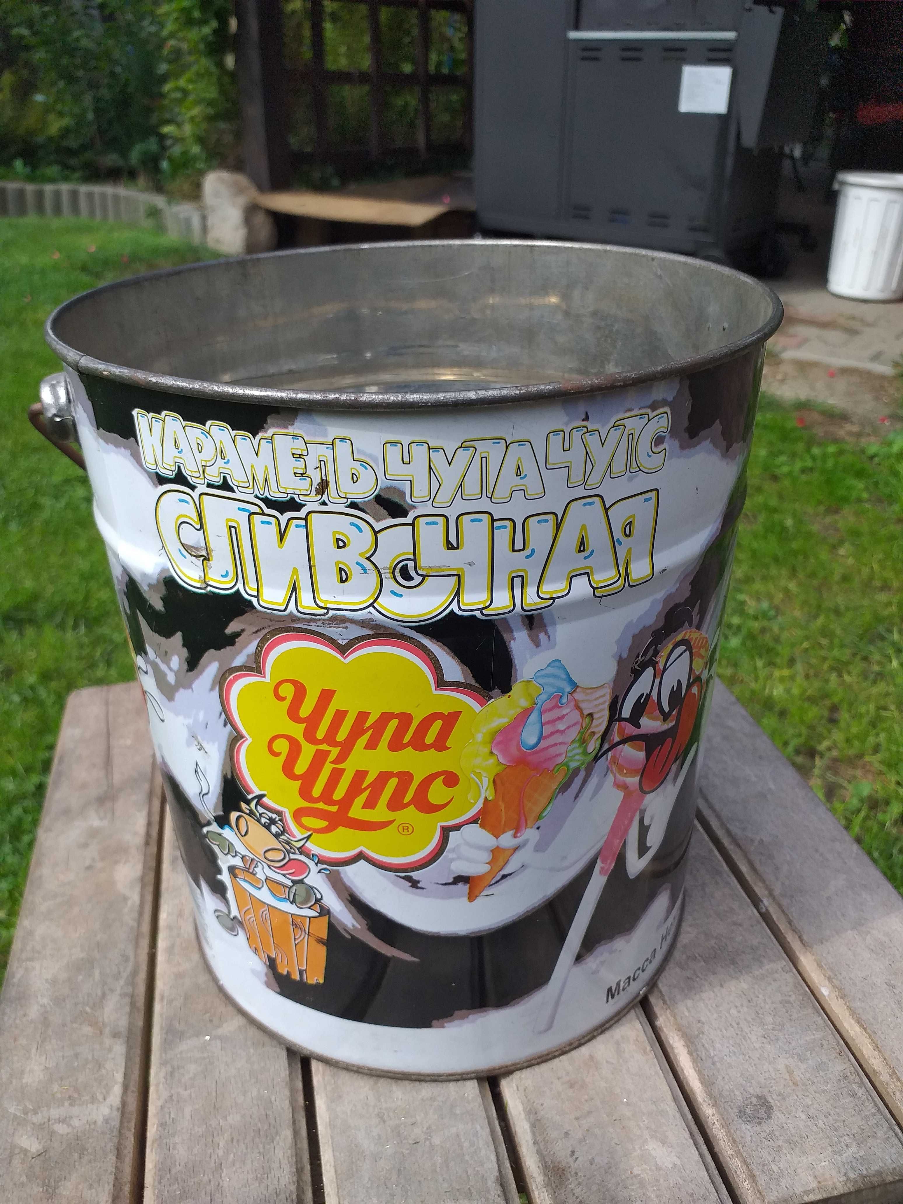 Puszki po chupa chups
